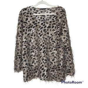Leopard print “hairy” textured blouse or lightweight sweater size 1X.